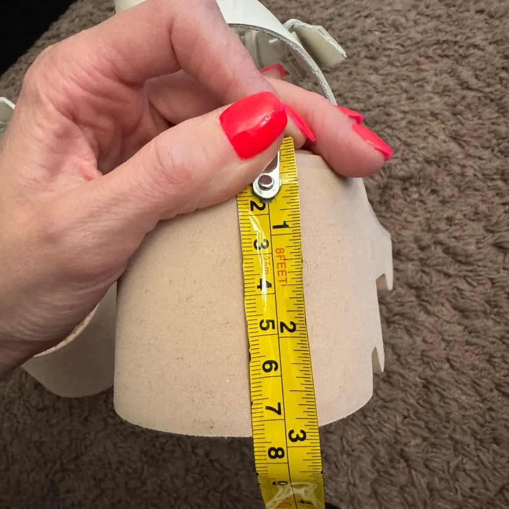 Dolce Vita Galore Buckle Heel Gladiator Ivory Sandals Shoes Cream 9 NEW - Picture 9 of 9